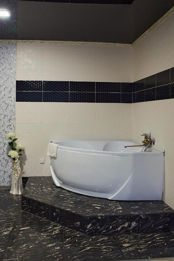 Hotel Royal Poltava Ngoại thất bức ảnh