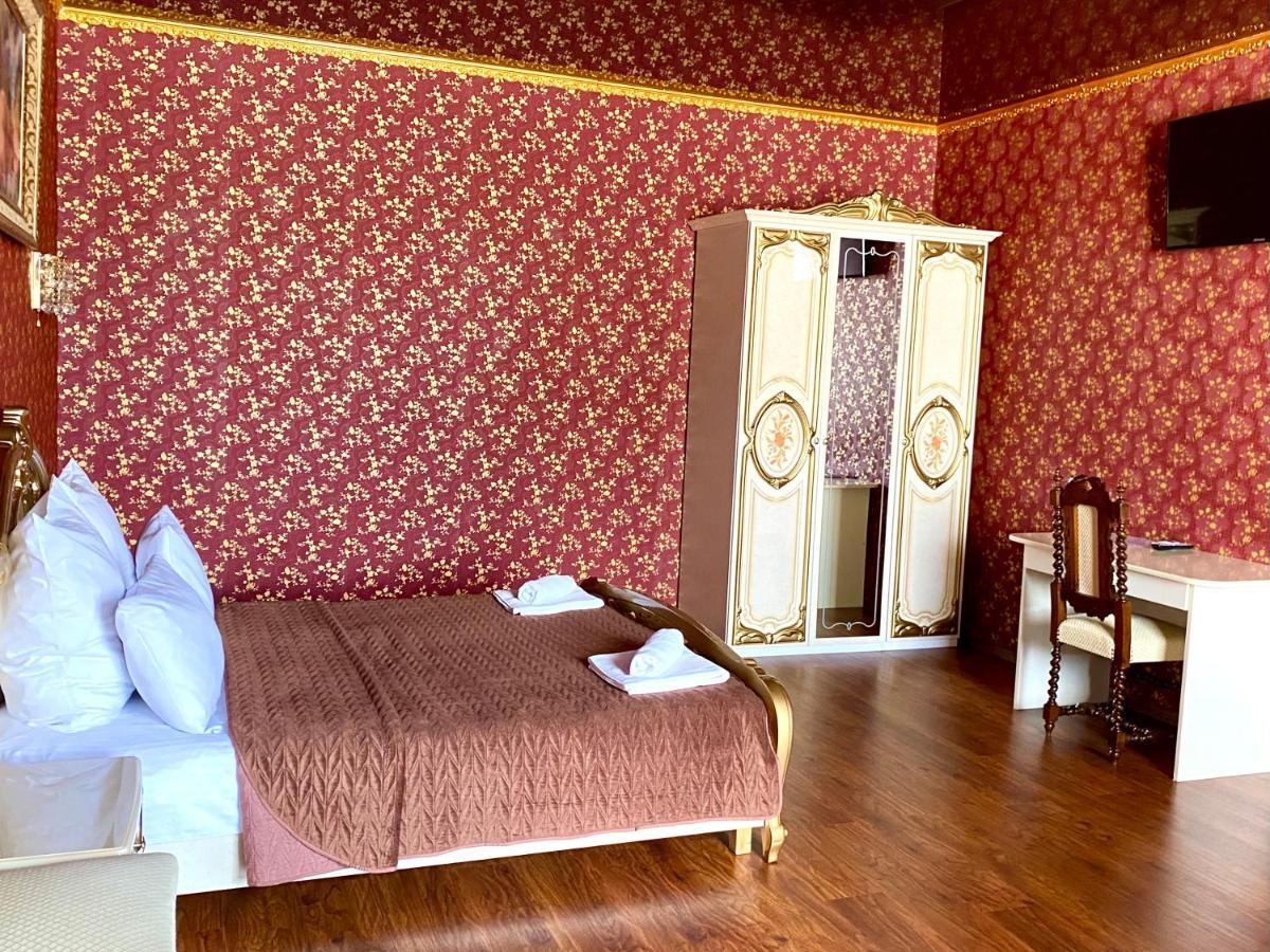 Hotel Royal Poltava Ngoại thất bức ảnh